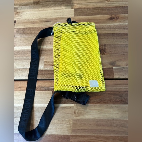 FREE PEOPLE MOVEMENT Mesh Sling Bag| NWOT| Color : yellow - Picture 7 of 9
